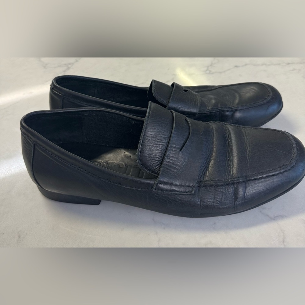 Born Men’s Black Loafers Size 9